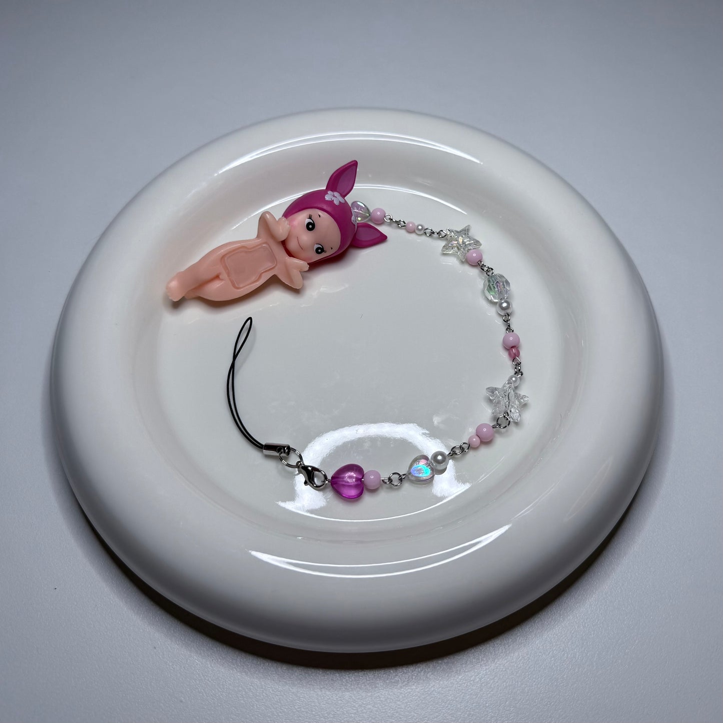 NON-AUTHENTIC SONNY ANGEL PHONE CHARM CHAIN