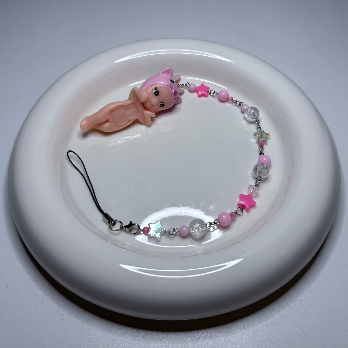 NON-AUTHENTIC SONNY ANGEL PHONE CHARM CHAIN