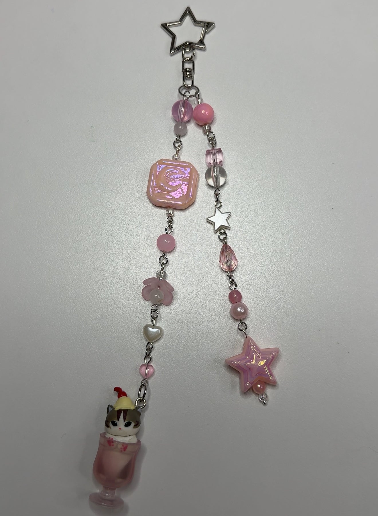 KITTY MILKSHAKE KEYCHAIN