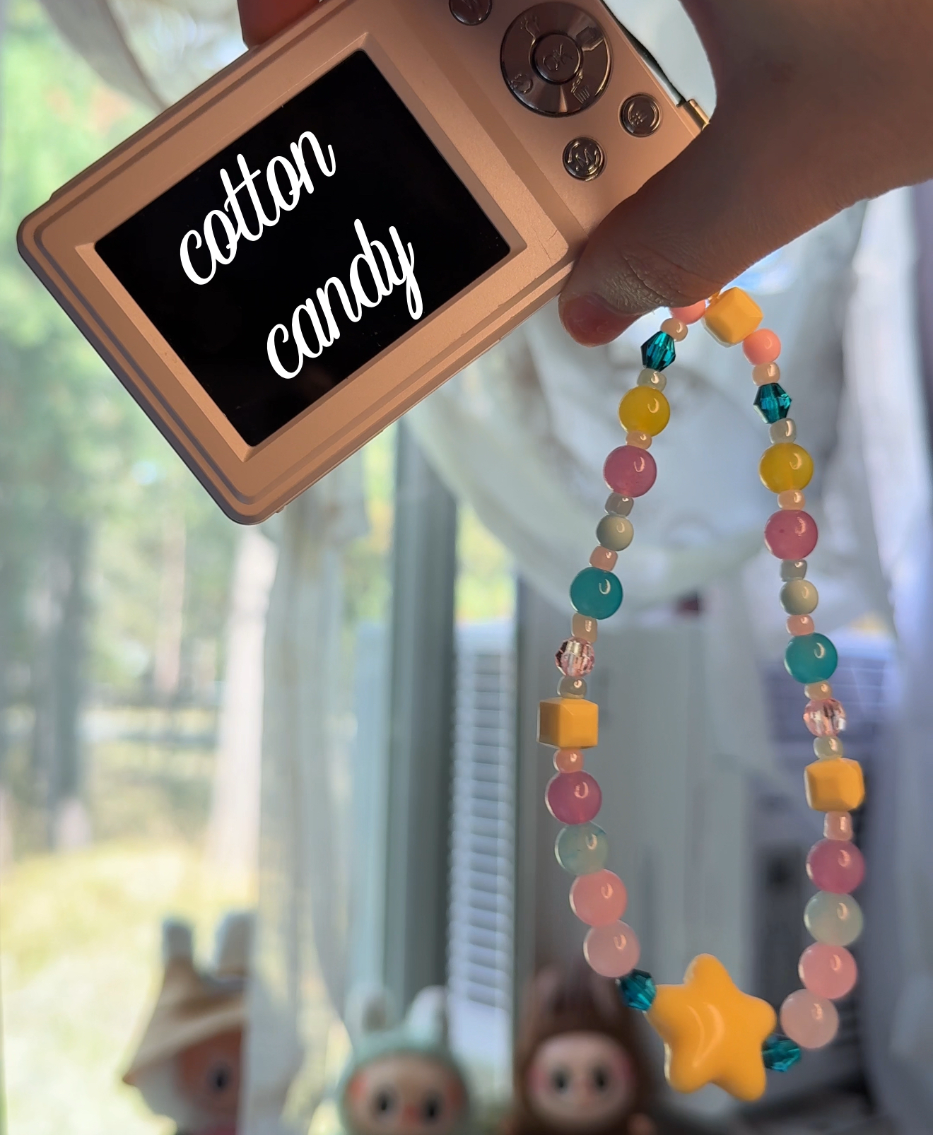 BEADED WRISTLET