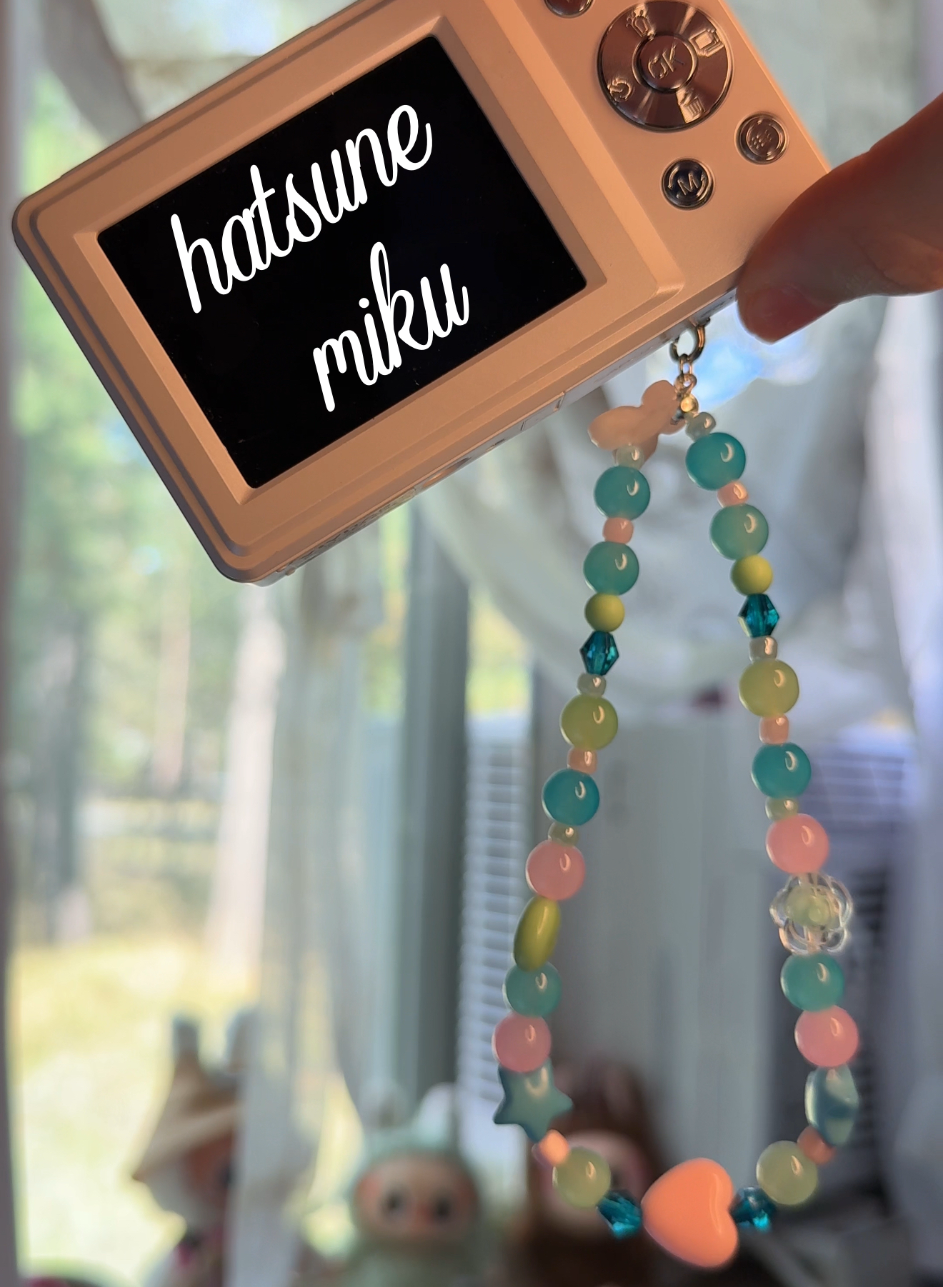 BEADED WRISTLET