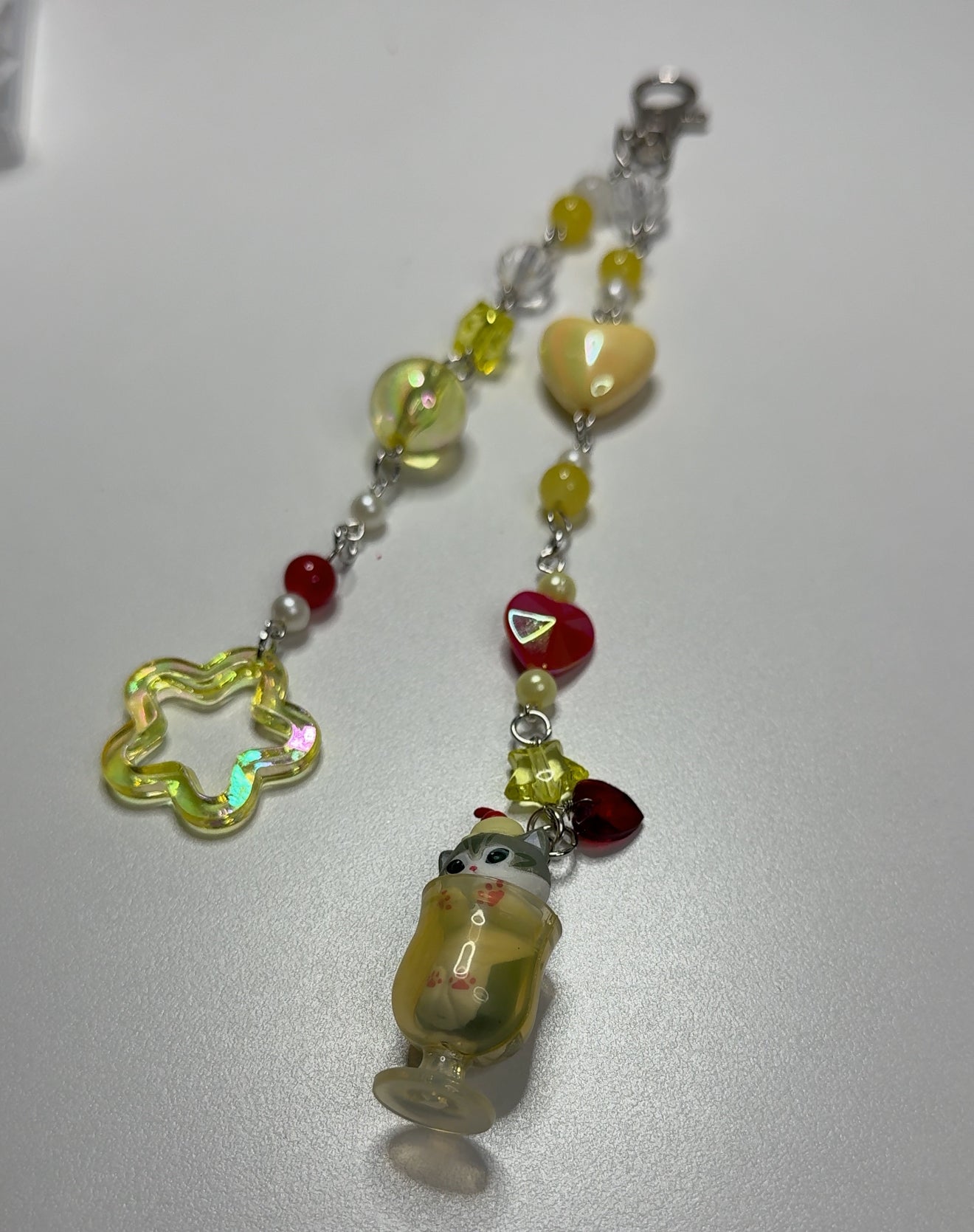 YELLOW KITTY MILKSHAKE KEYCHAIN