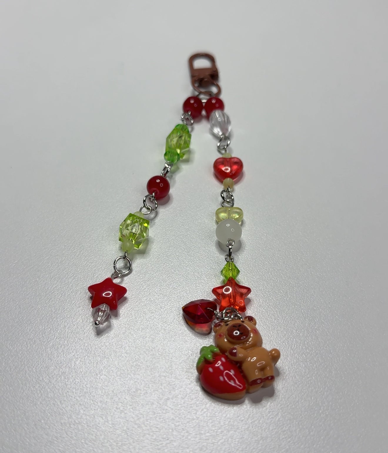 CAPYBARA STRAWBERRY KEYCHAIN