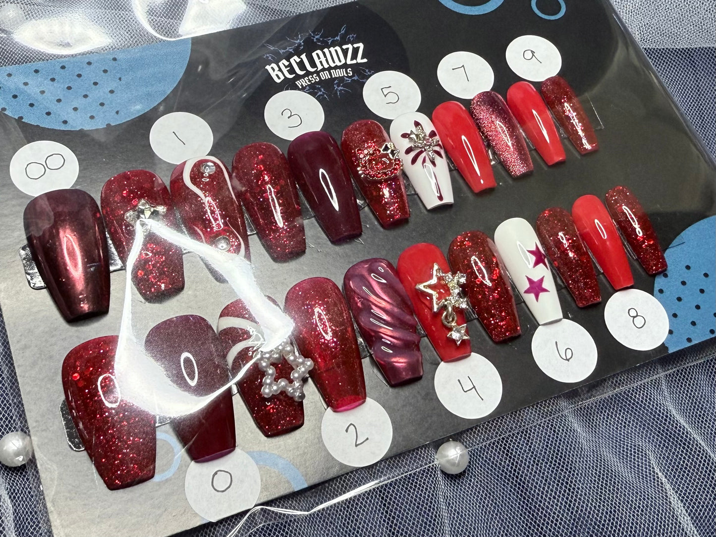 MIX AND MATCH ONE SIZE FITS ALL: RED STAR